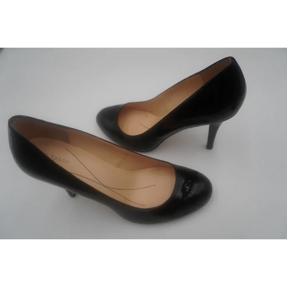 Kate Spade NY Formal Classic Office Glossy Black Patent Leather Round Pumps 10M